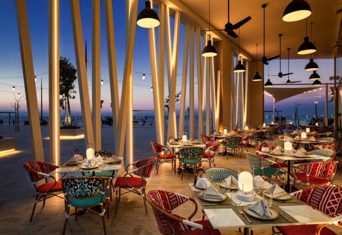 p13 6. beirut sur mer restaurant terrace